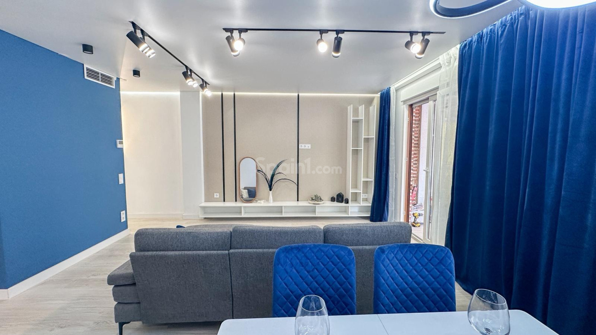 Resale - Apartment -
Torrevieja