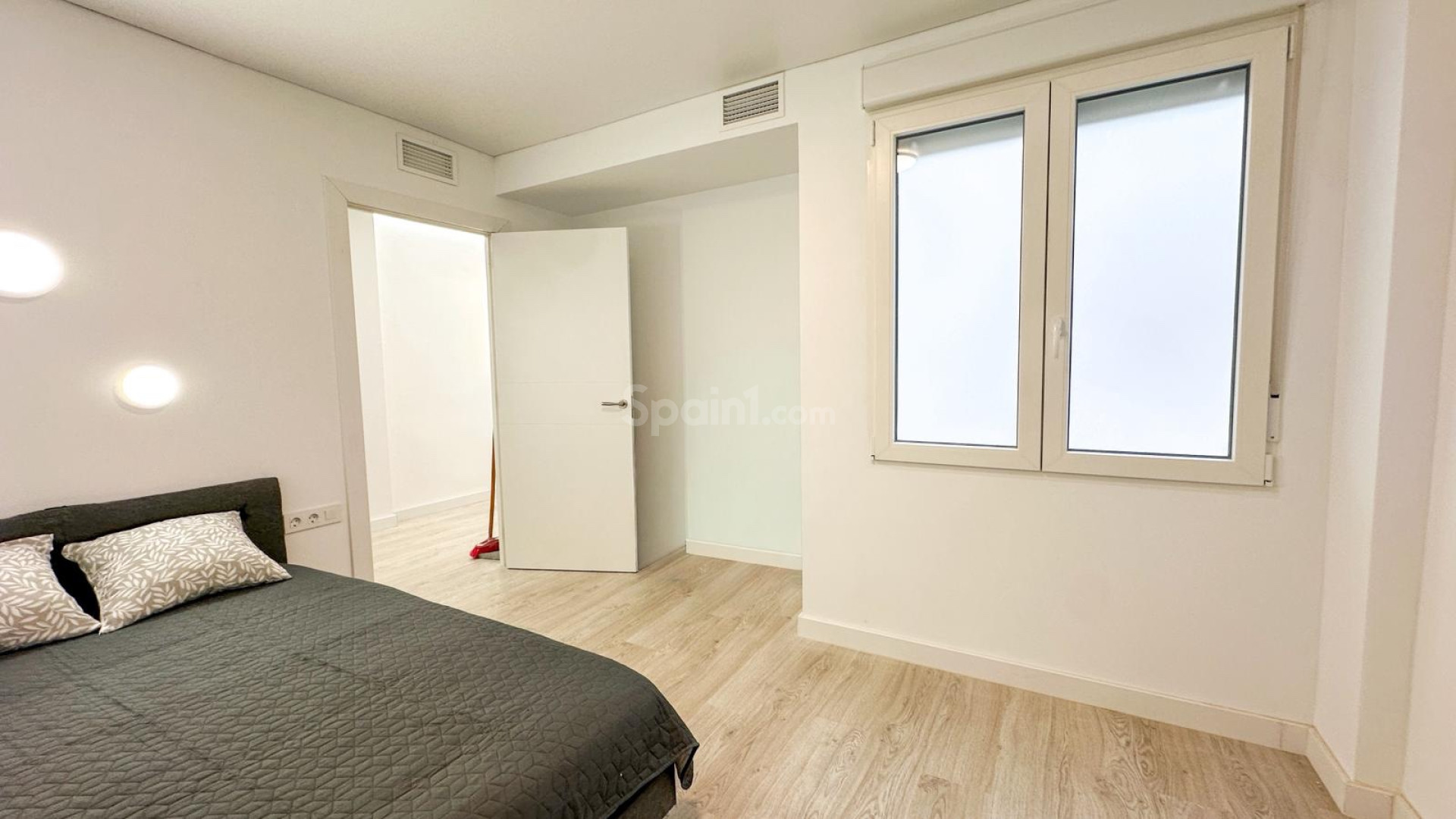 Resale - Apartment -
Torrevieja
