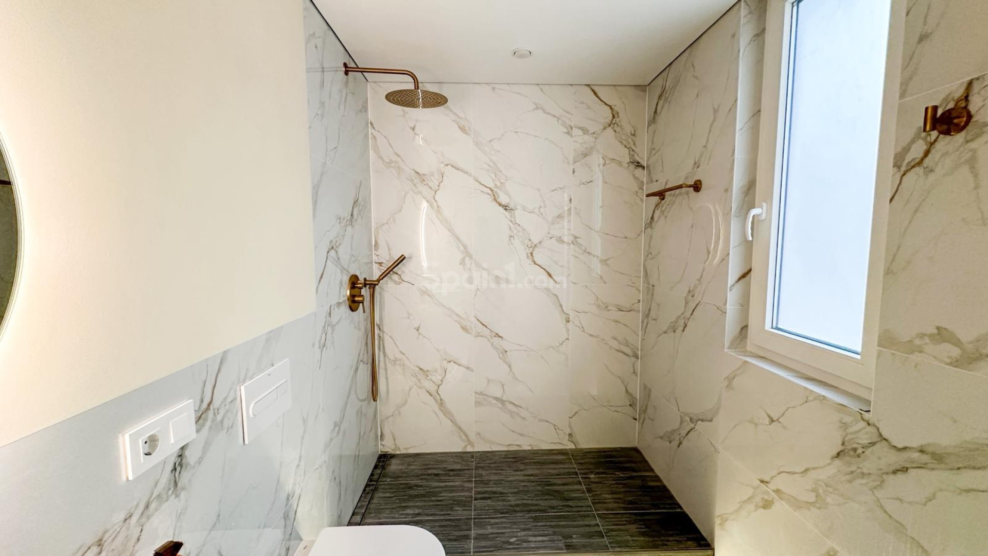 Resale - Apartment -
Torrevieja