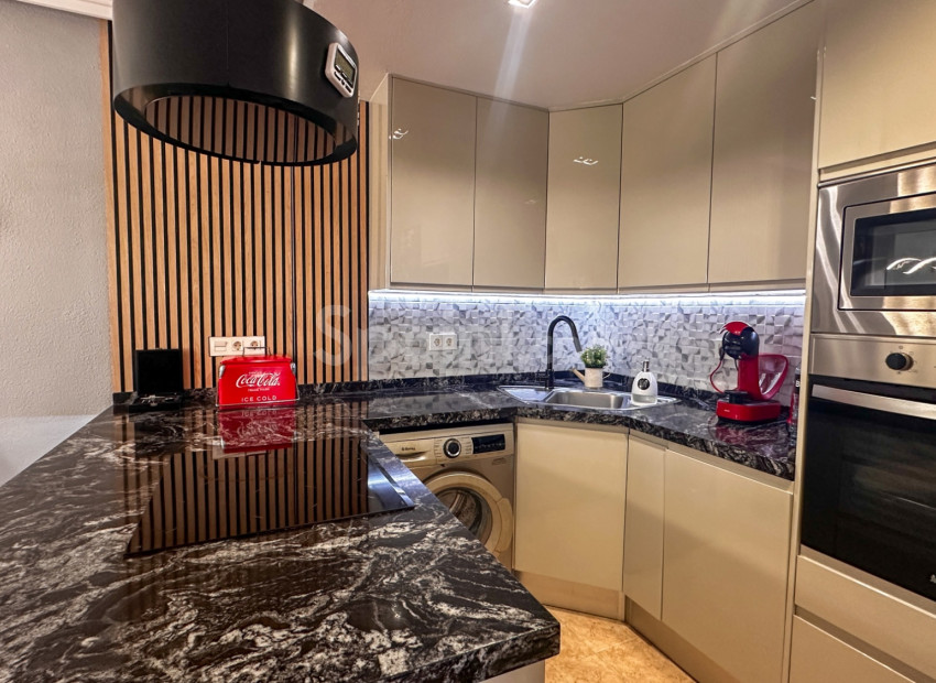 Resale - Apartment -
Torrevieja