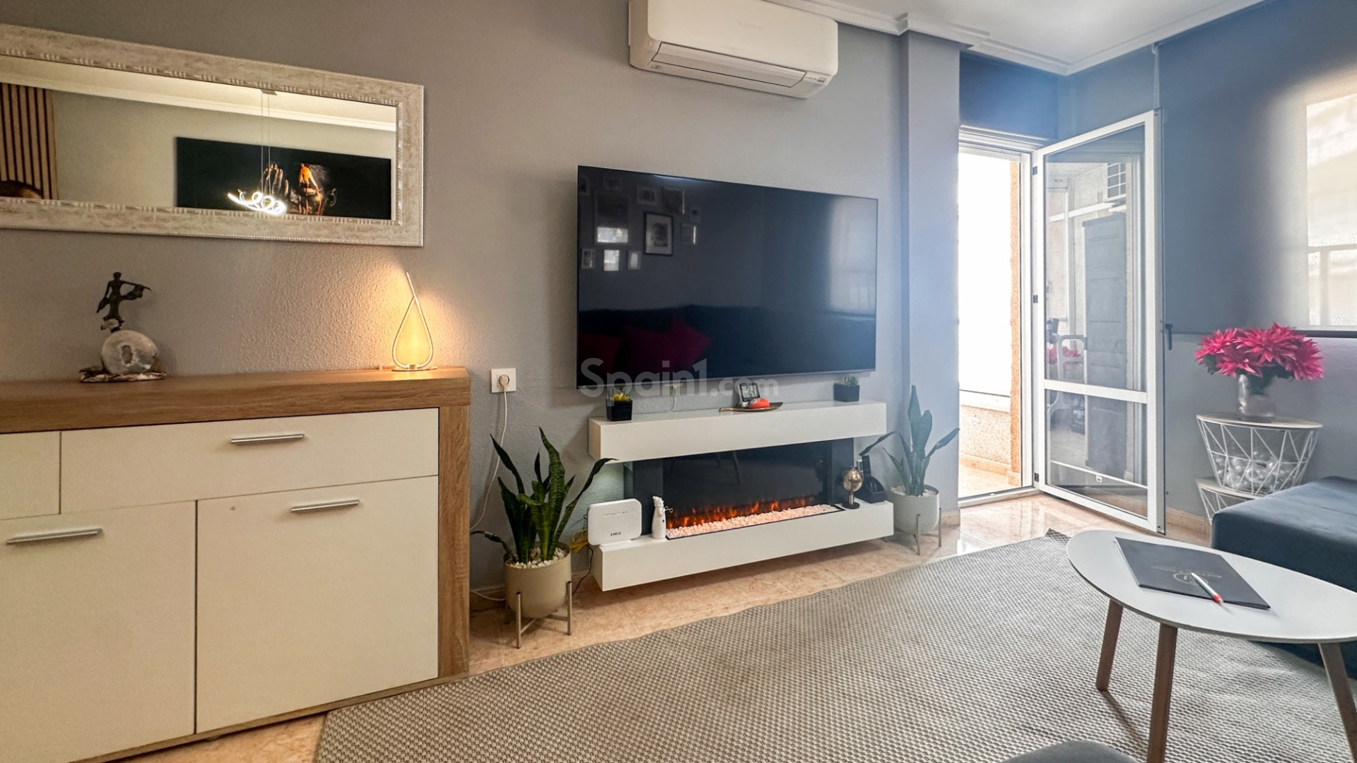 Resale - Apartment -
Torrevieja