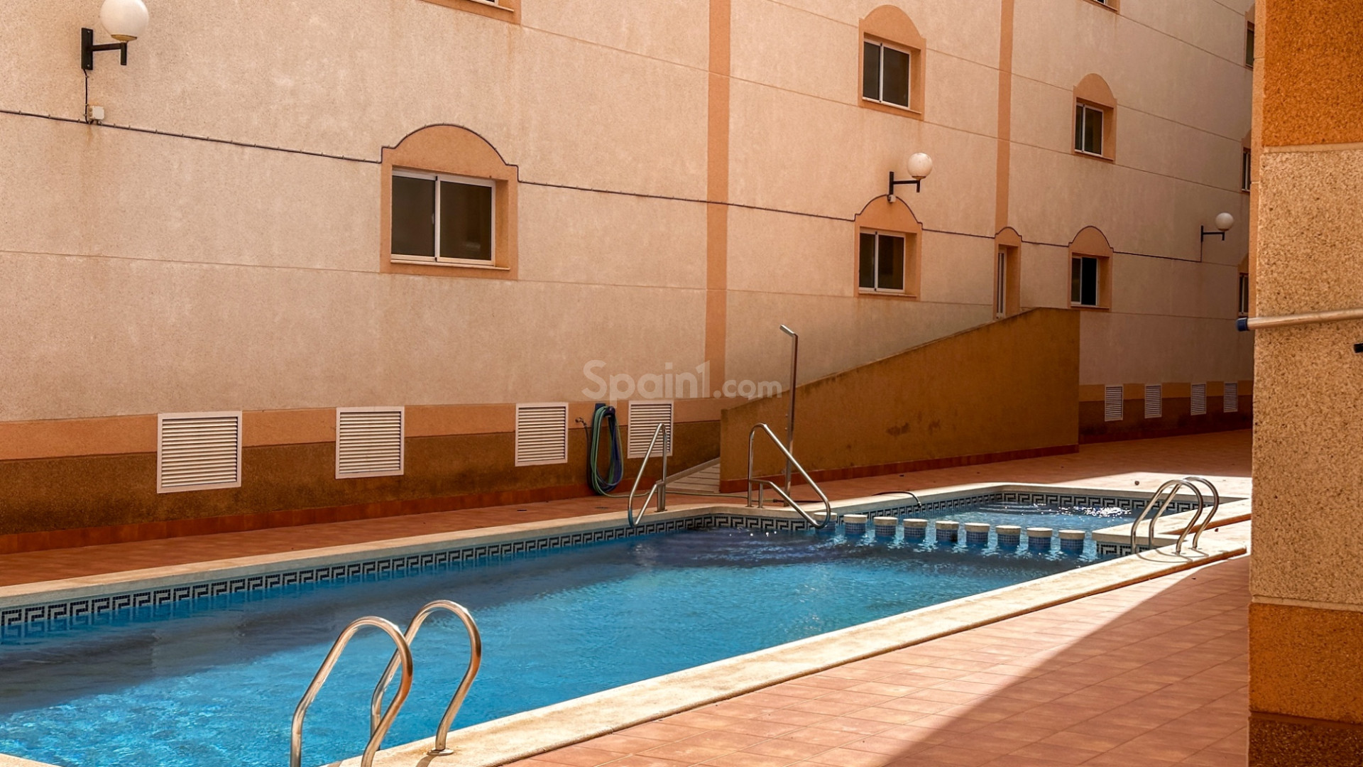 Resale - Apartment -
Torrevieja