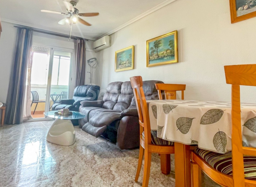Resale - Apartment -
Torrevieja
