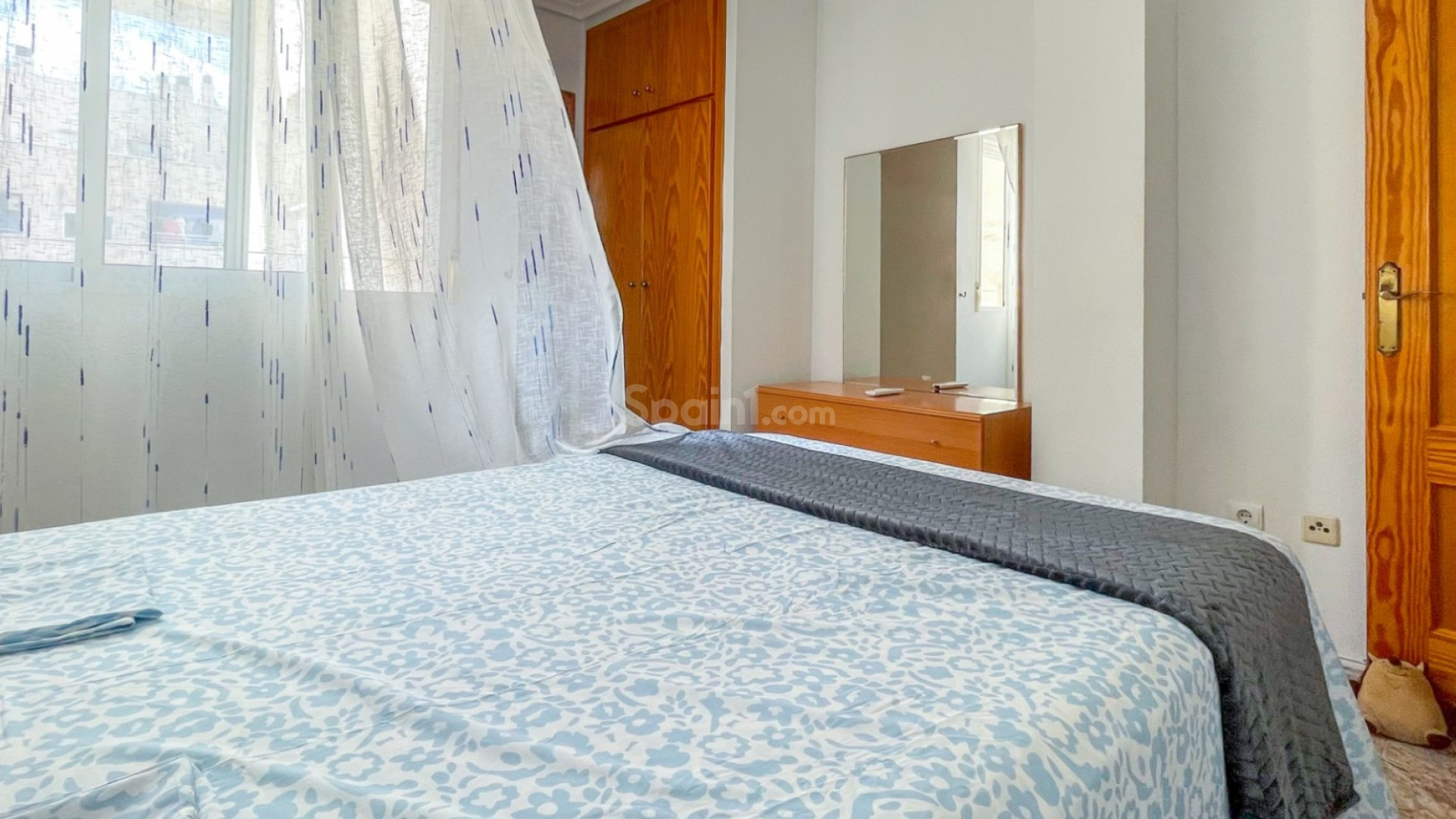 Resale - Apartment -
Torrevieja