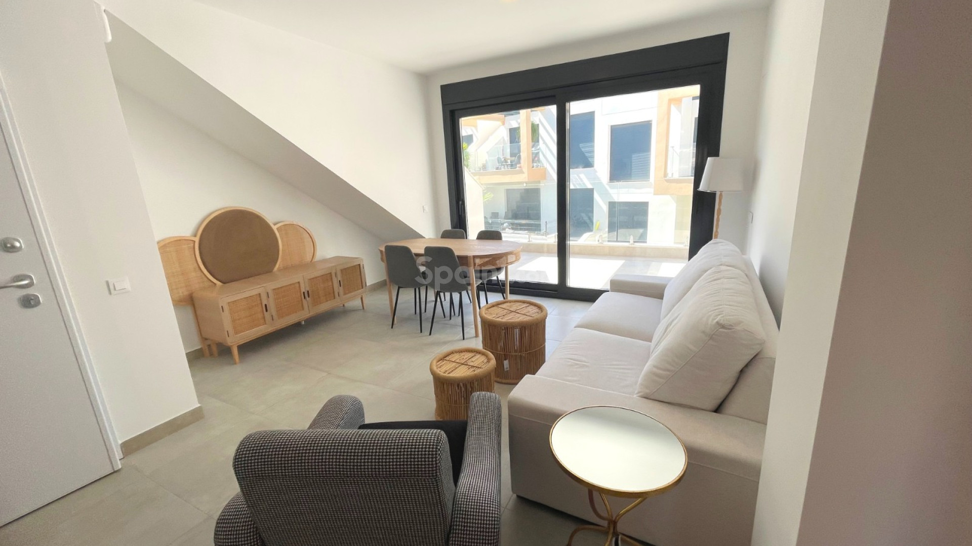Resale - Apartment -
Villamartin - PAU 26