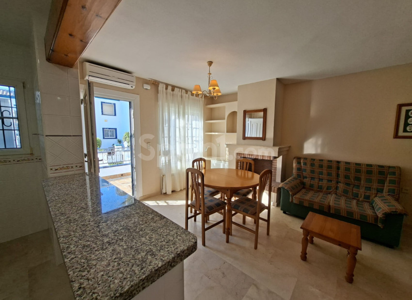 Resale - Apartment -
Villamartin - Rioja