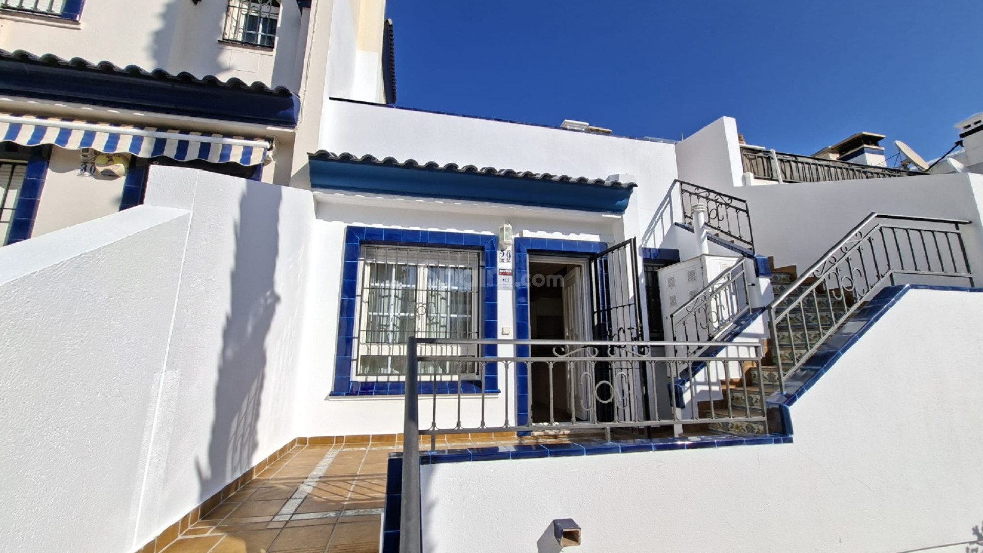Resale - Apartment -
Villamartin - Rioja