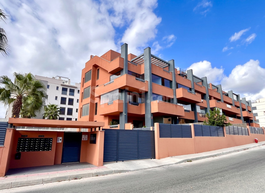 Resale - Apartment -
Villamartín - Villamartin