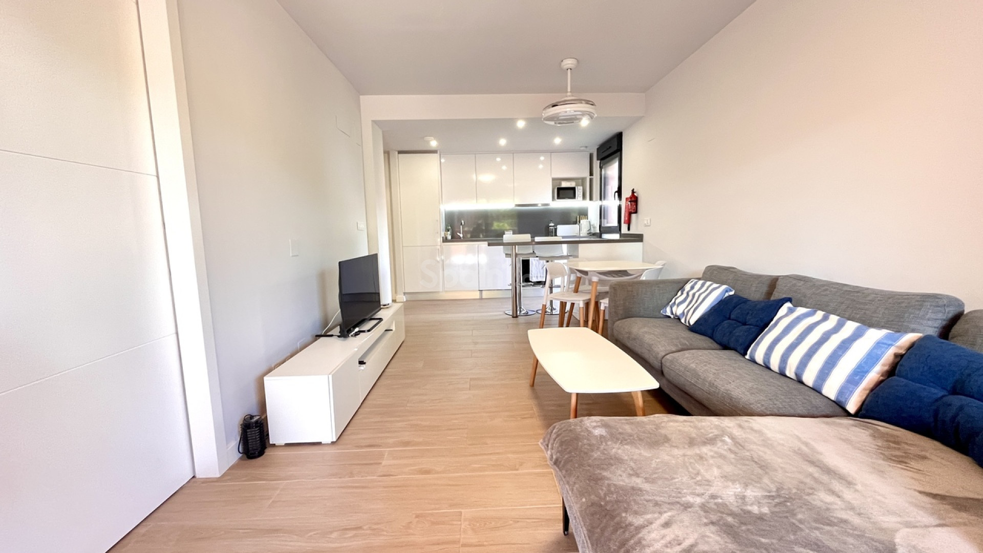 Resale - Apartment -
Villamartín - Villamartin