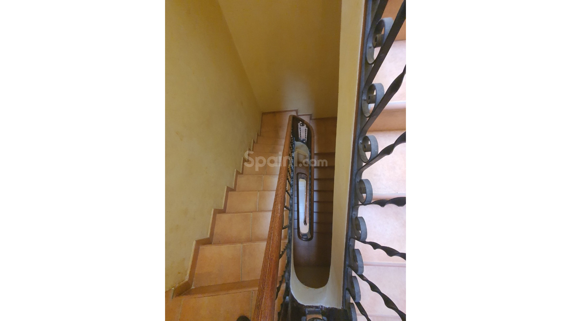 Resale - Building -
Alicante - Casco antiguo