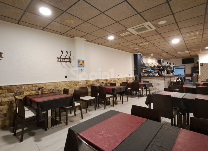 Resale - Commercial -
Benijofar