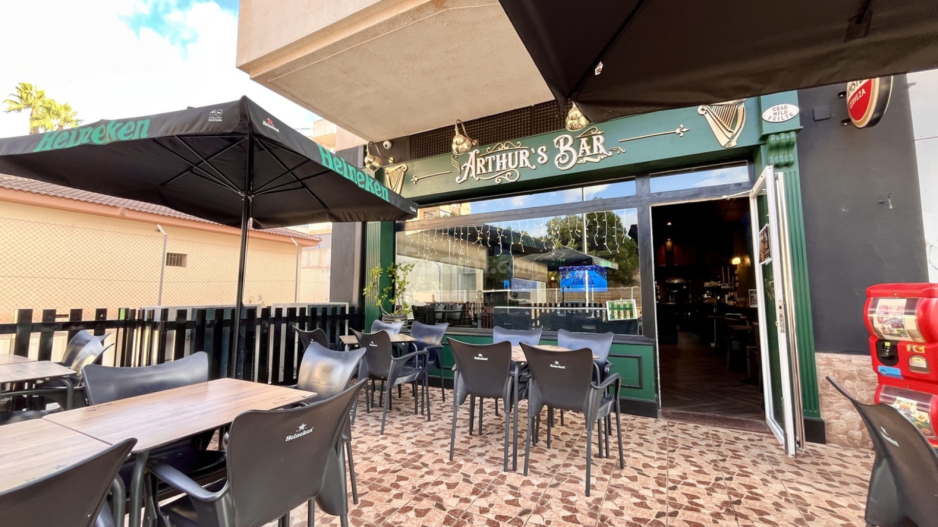 Resale - Commercial -
La Zenia