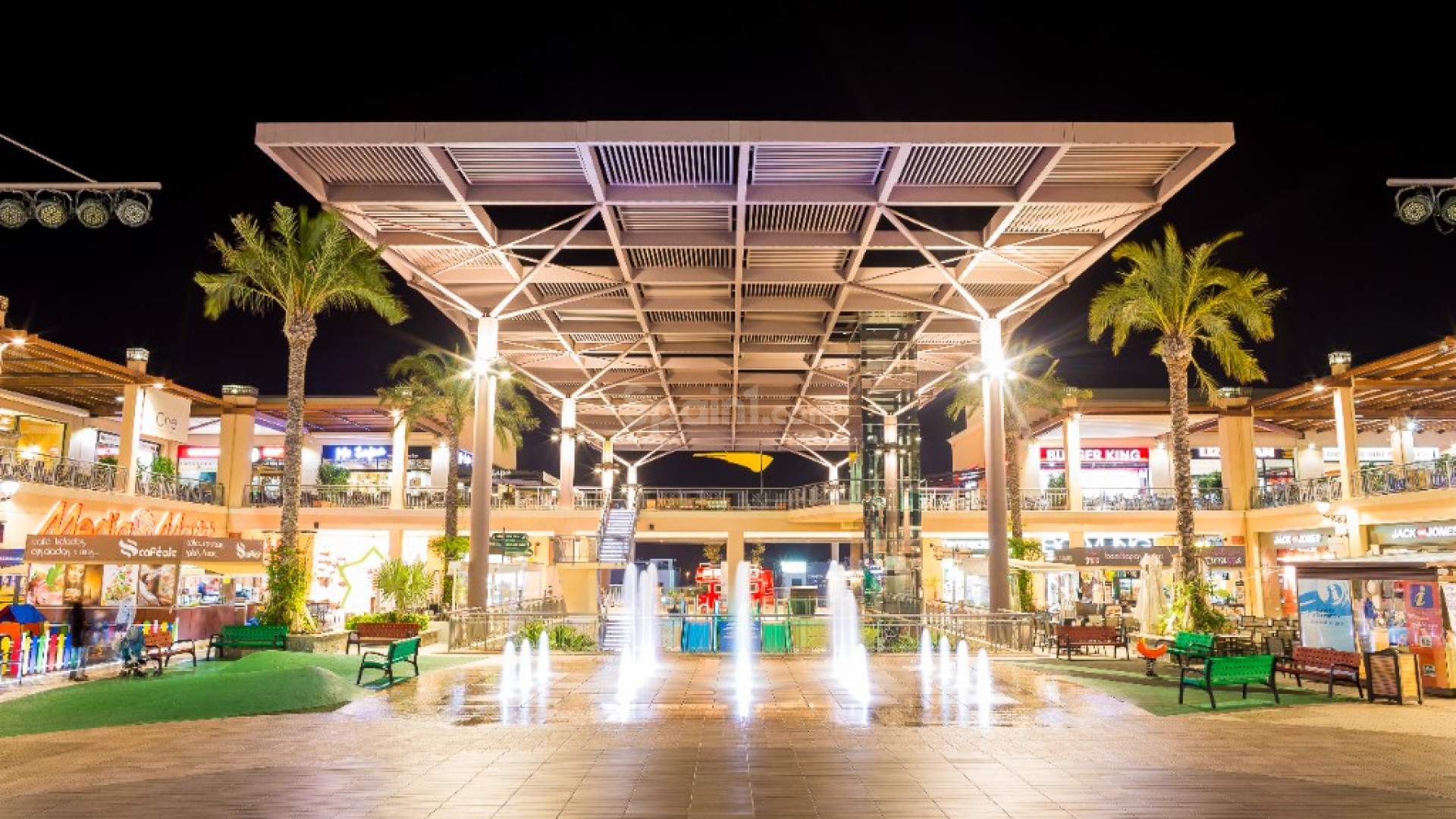 Resale - Commercial -
La Zenia