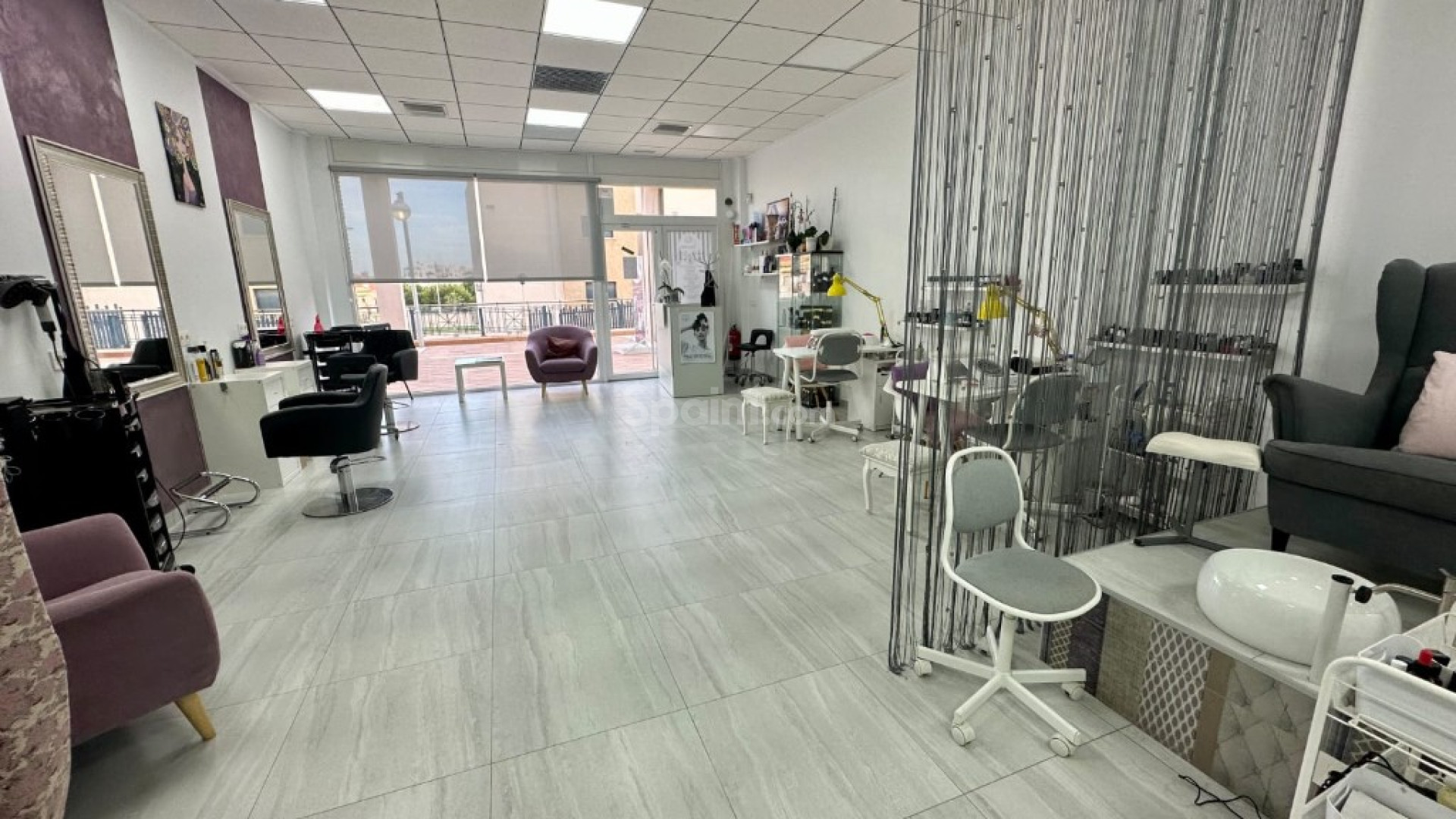 Resale - Commercial -
La Zenia