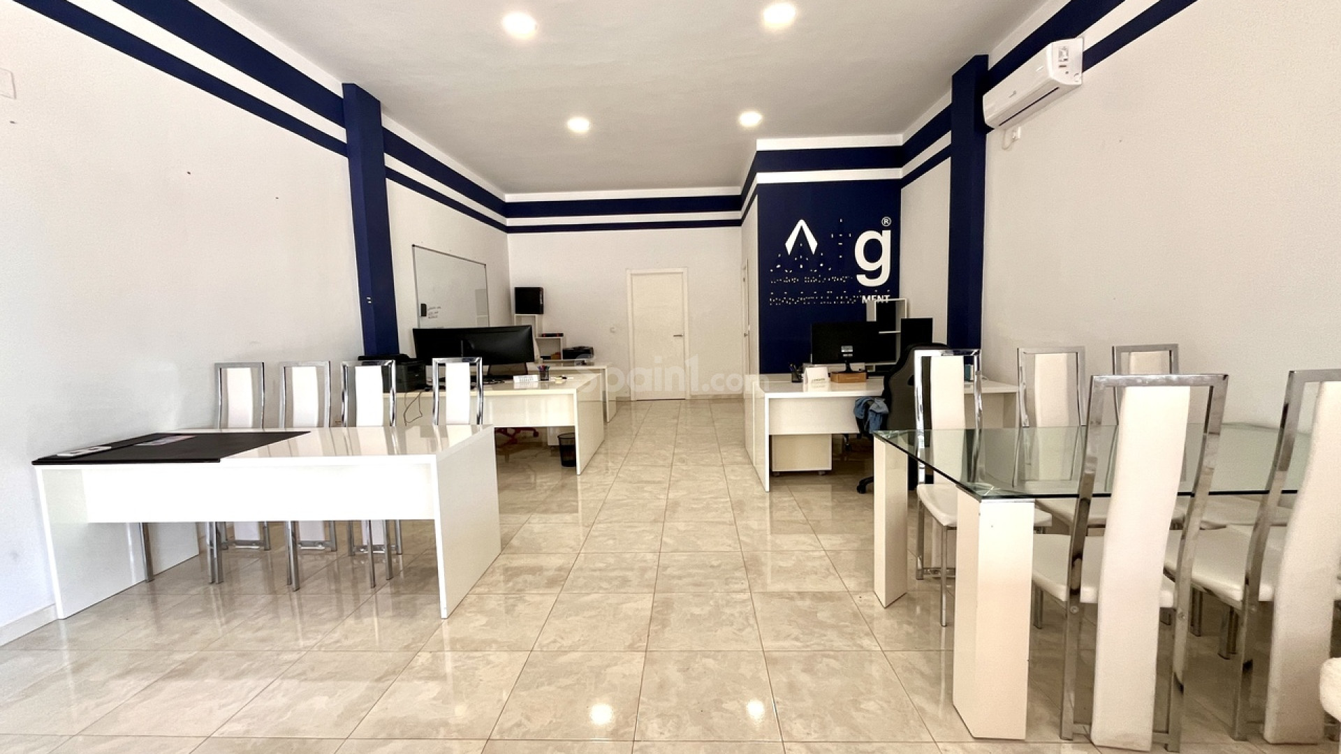 Resale - Commercial -
Playa Flamenca