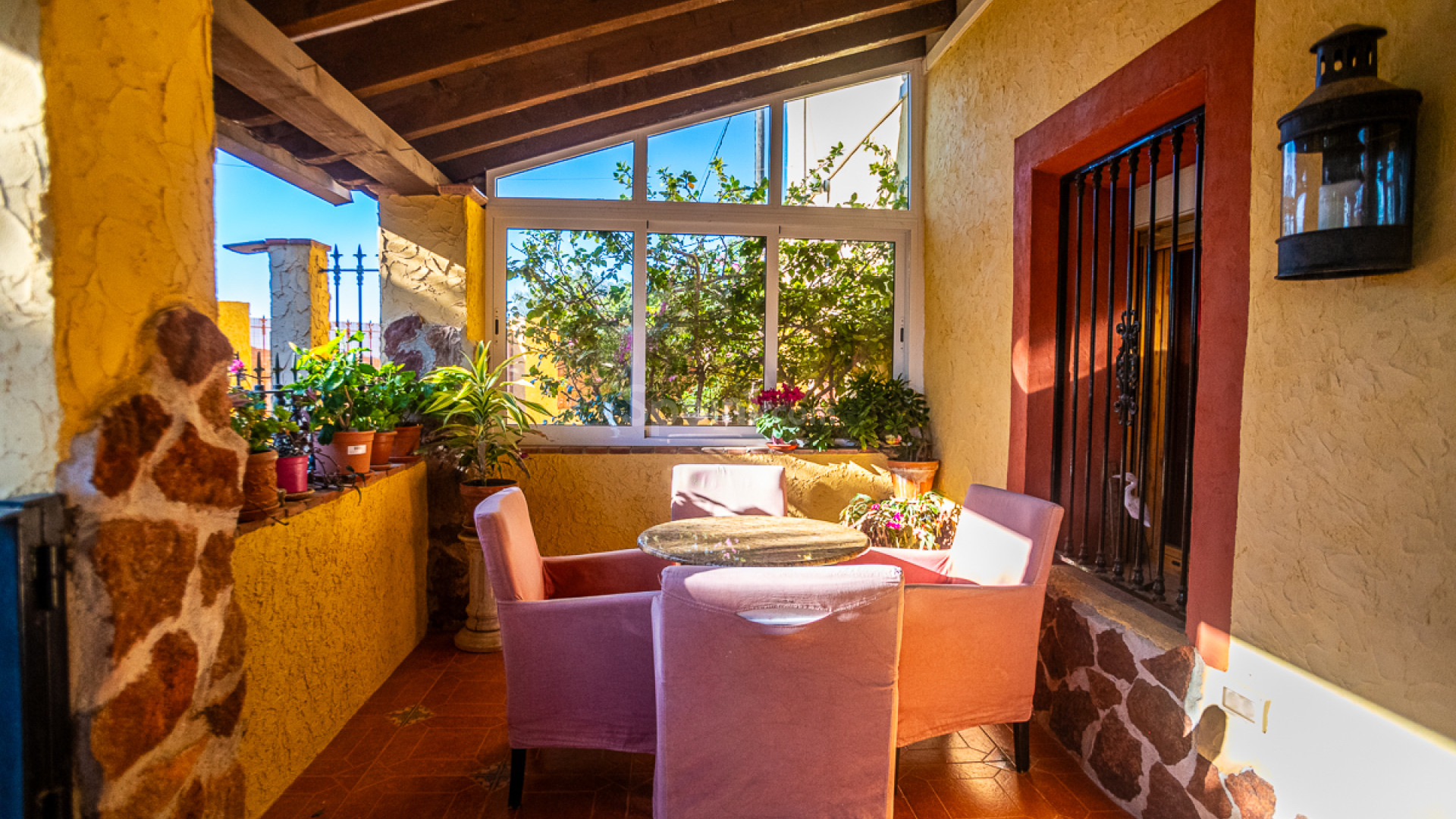 Resale - Commercial Property -
Hondón de las Nieves