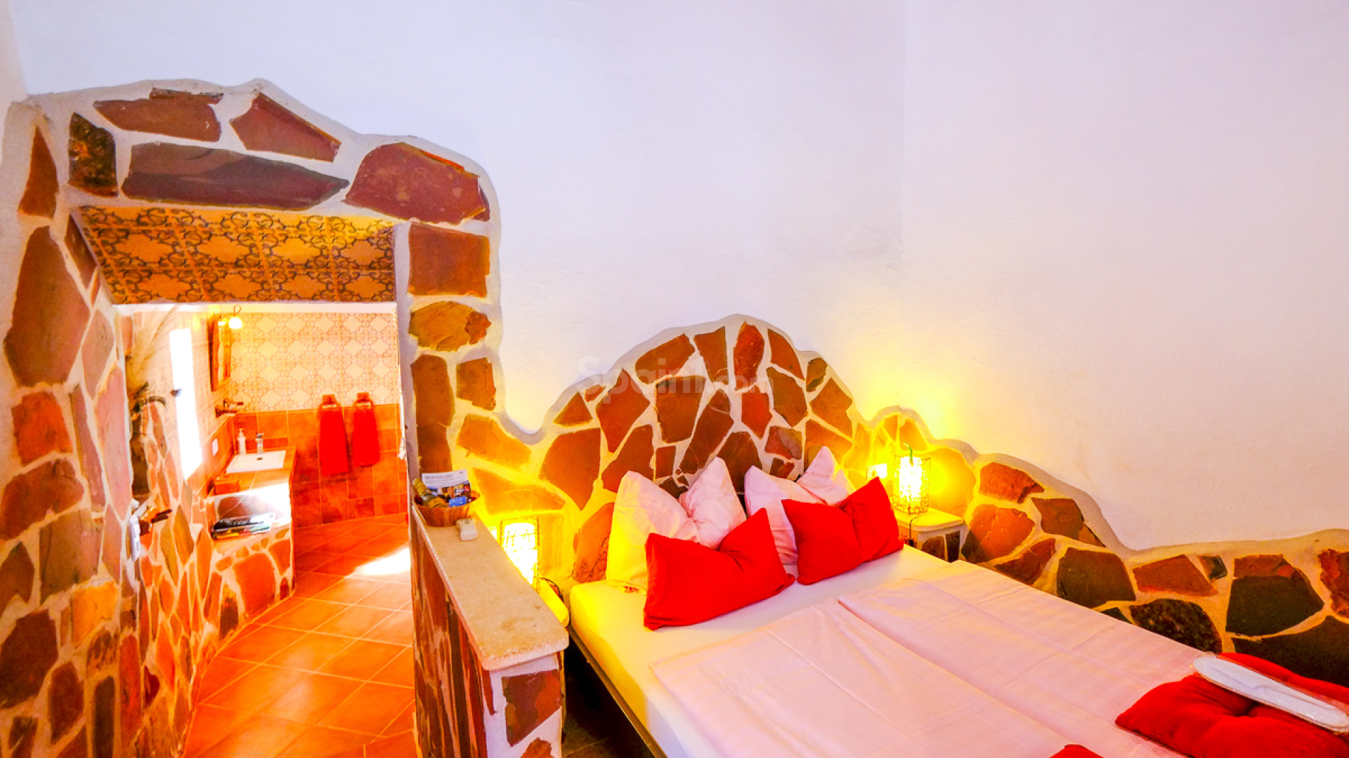 Resale - Commercial Property -
Hondón de las Nieves