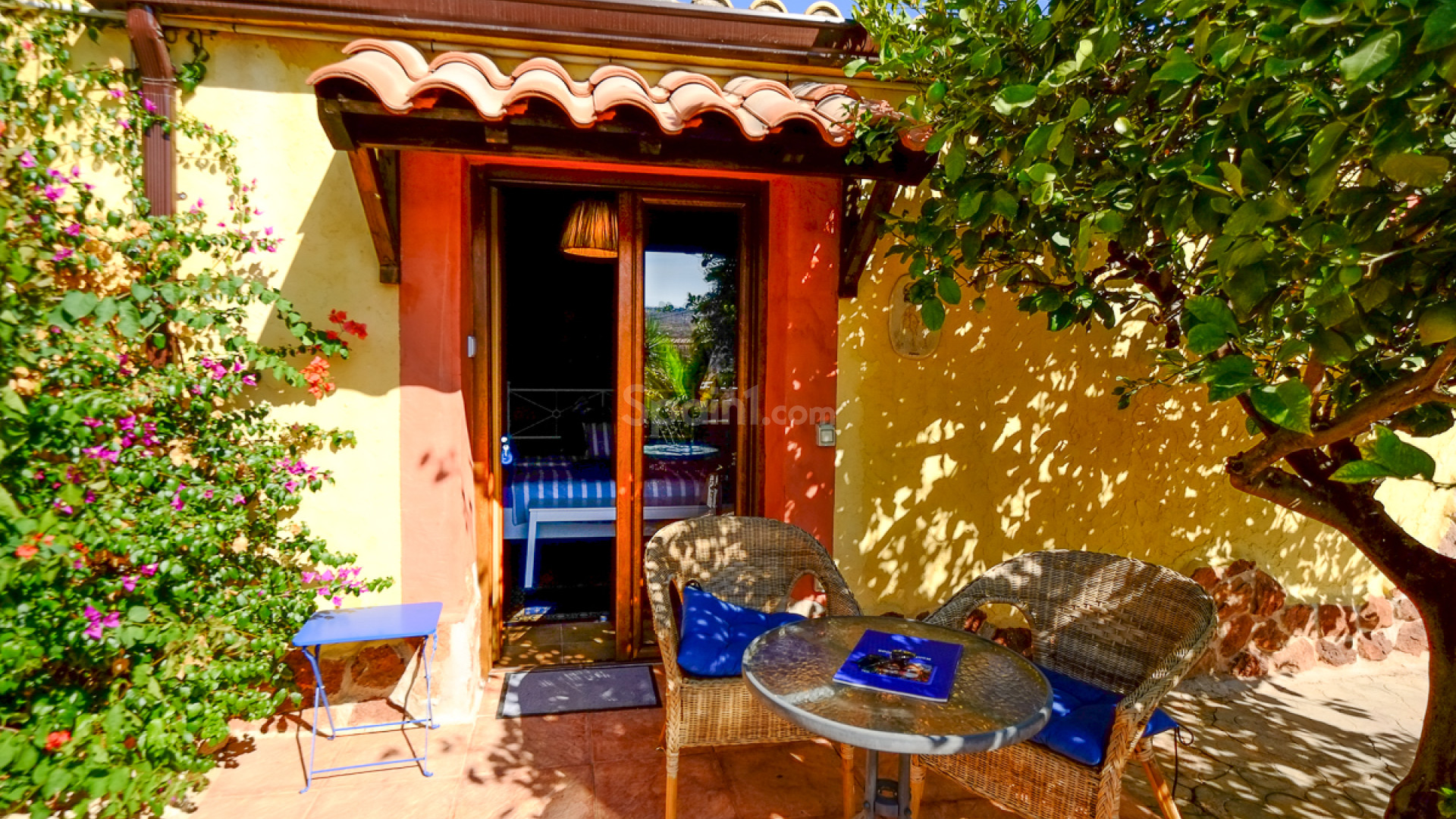 Resale - Commercial Property -
Hondón de las Nieves