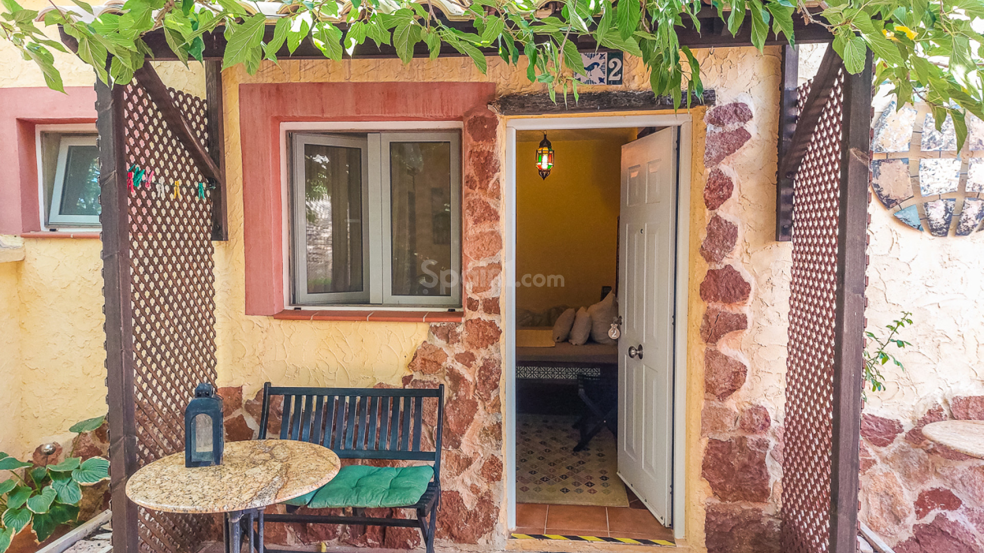 Resale - Commercial Property -
Hondón de las Nieves