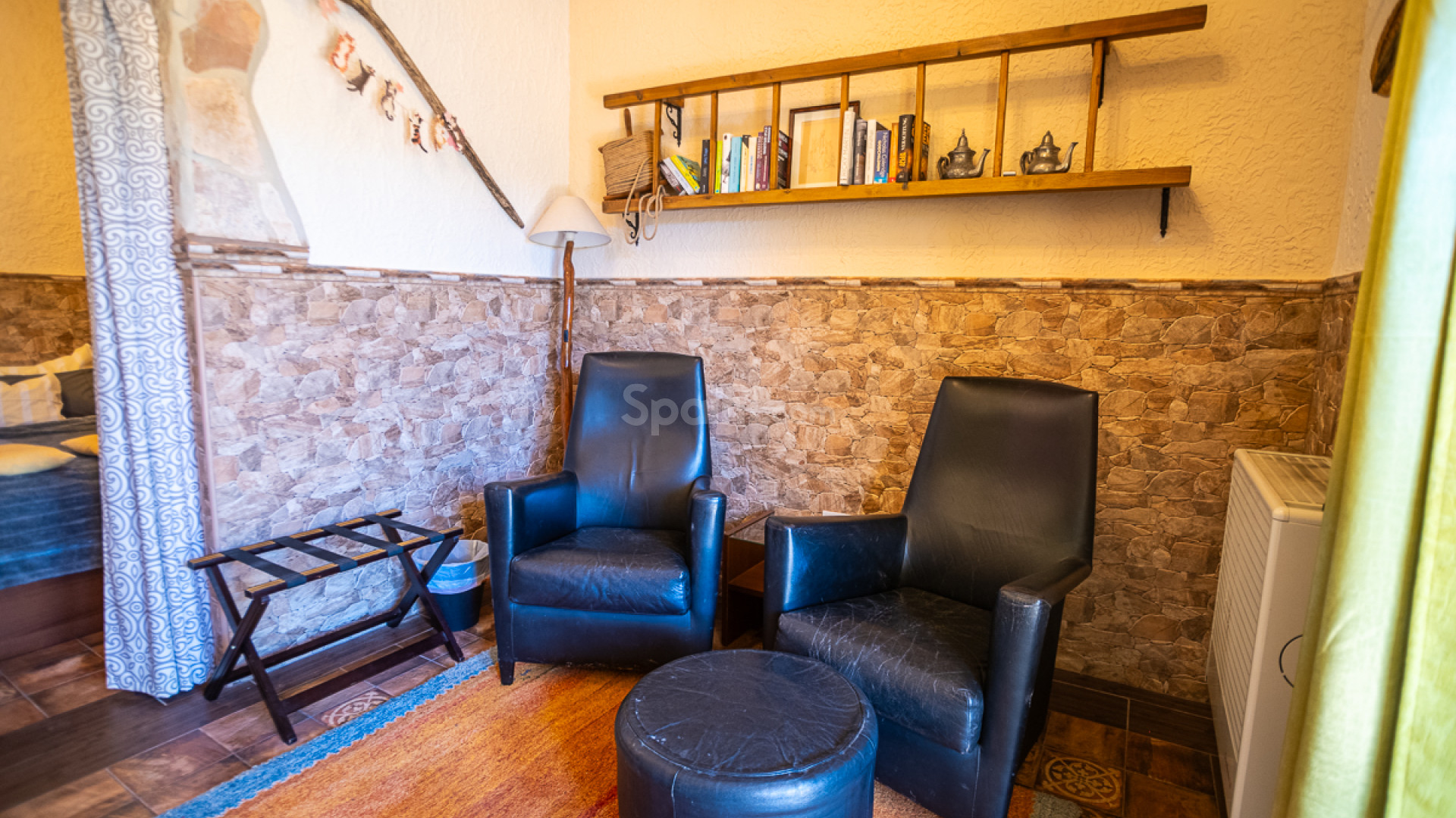 Resale - Commercial Property -
Hondón de las Nieves