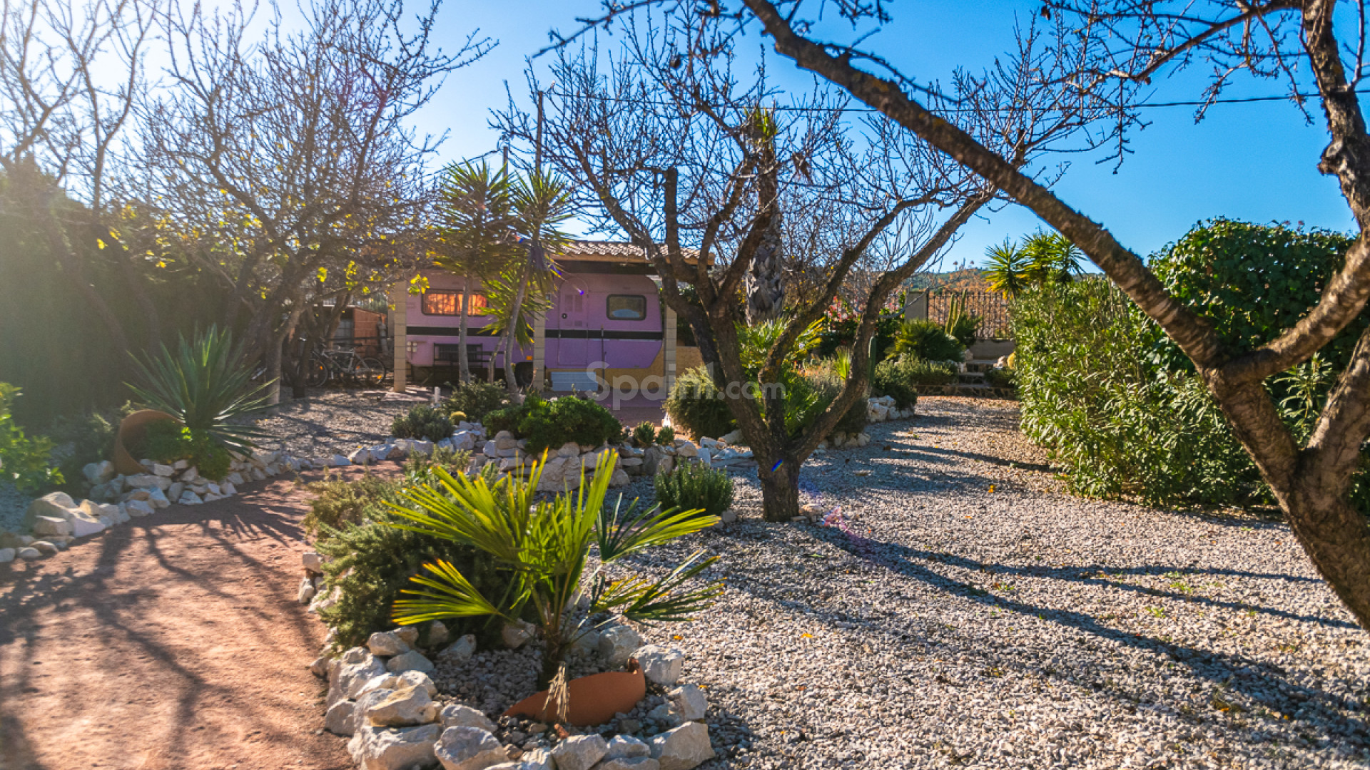 Resale - Commercial Property -
Hondón de las Nieves