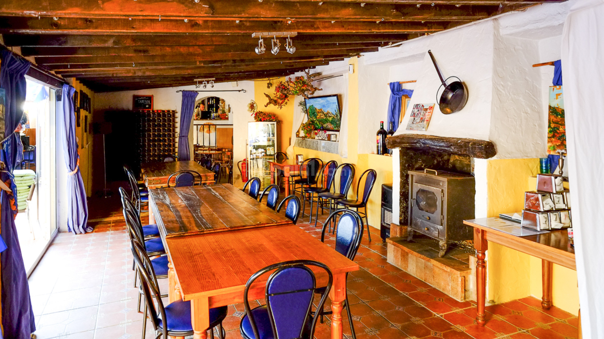 Resale - Commercial Property -
Hondón de las Nieves