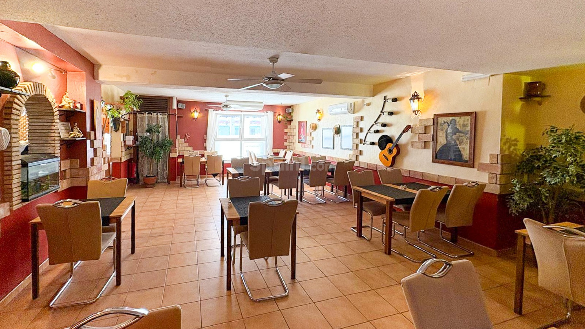 Resale - Commercial Property -
TORREVIEJA - La Veleta