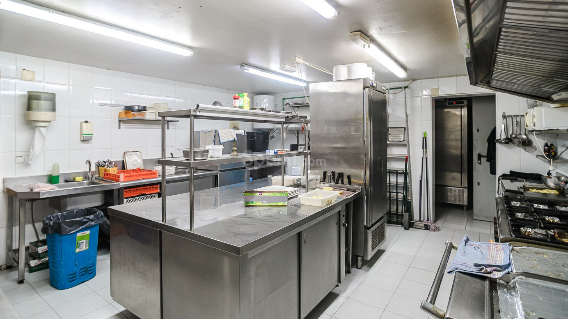 Resale - Commercial Property -
TORREVIEJA - La Veleta