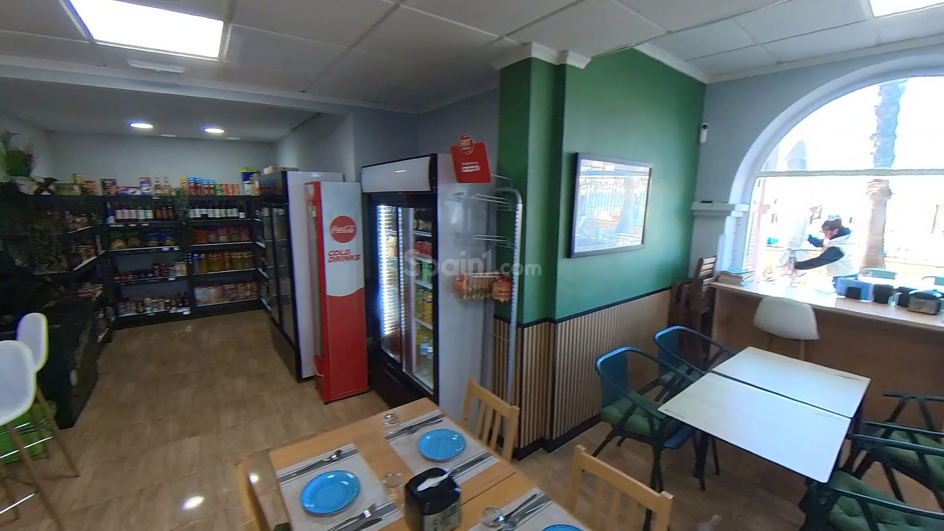 Resale - Commercial Property -
TORREVIEJA - Puerto