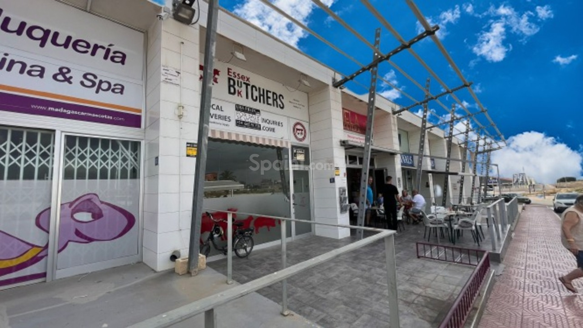 Resale - Commercial -
Quesada