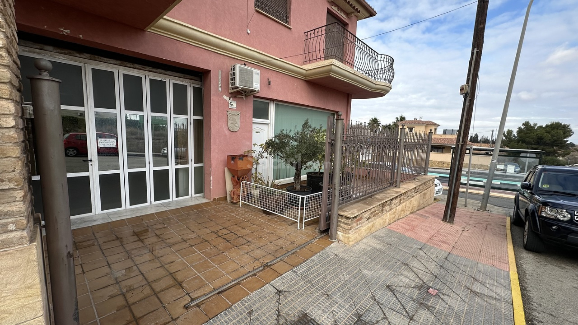 Resale - Commercial -
San Miguel de Salinas