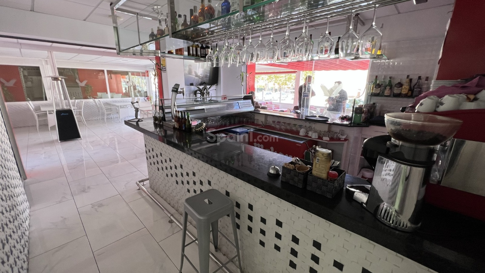 Resale - Commercial -
Torrevieja - Costa Blanca Sur