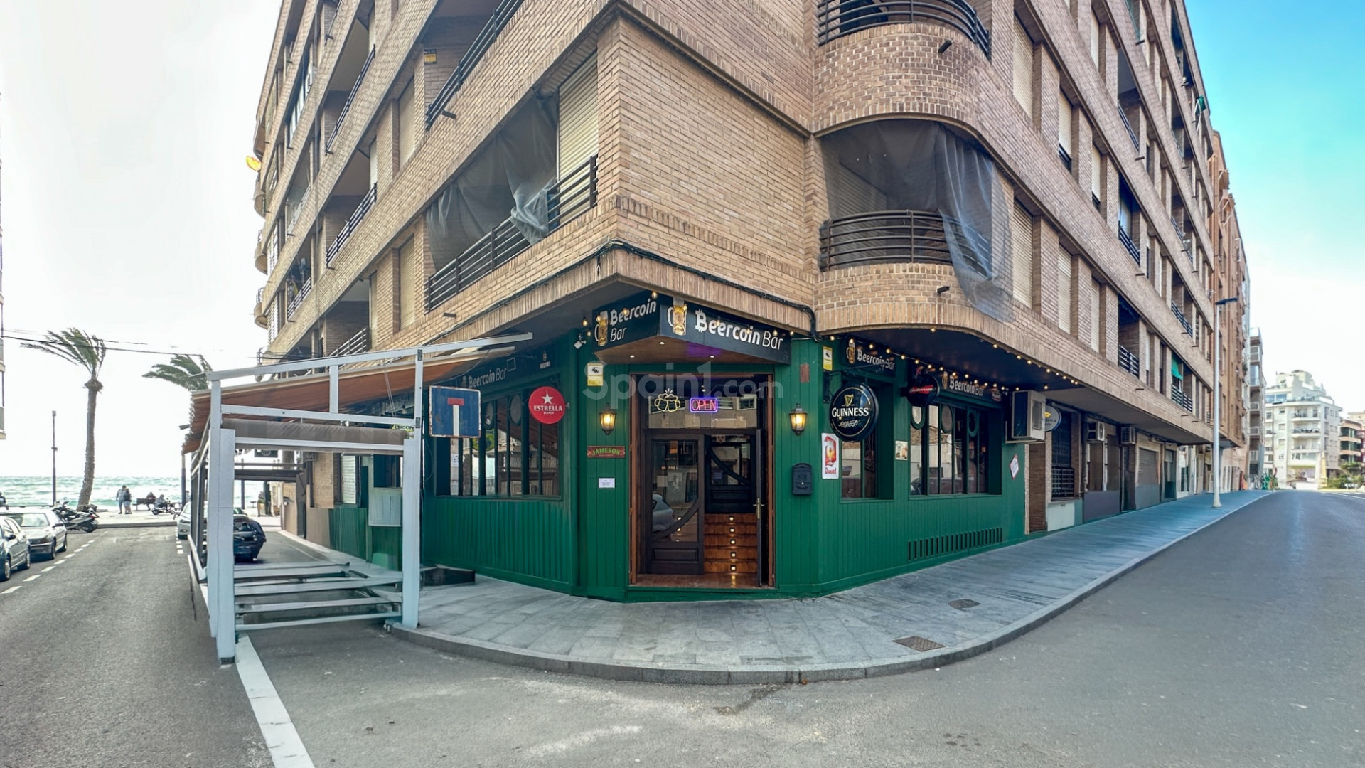Resale - Commercial -
Torrevieja - Playa del Cura
