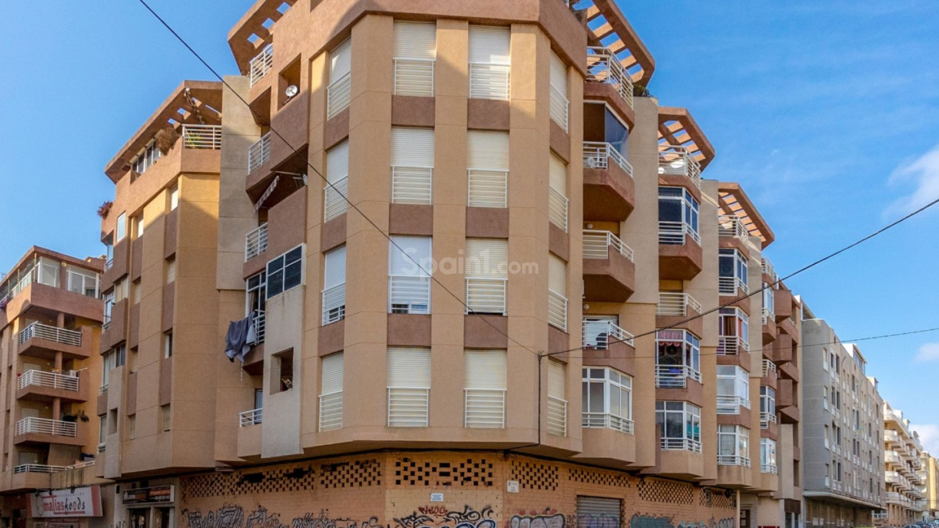 Resale - Commercial -
Torrevieja