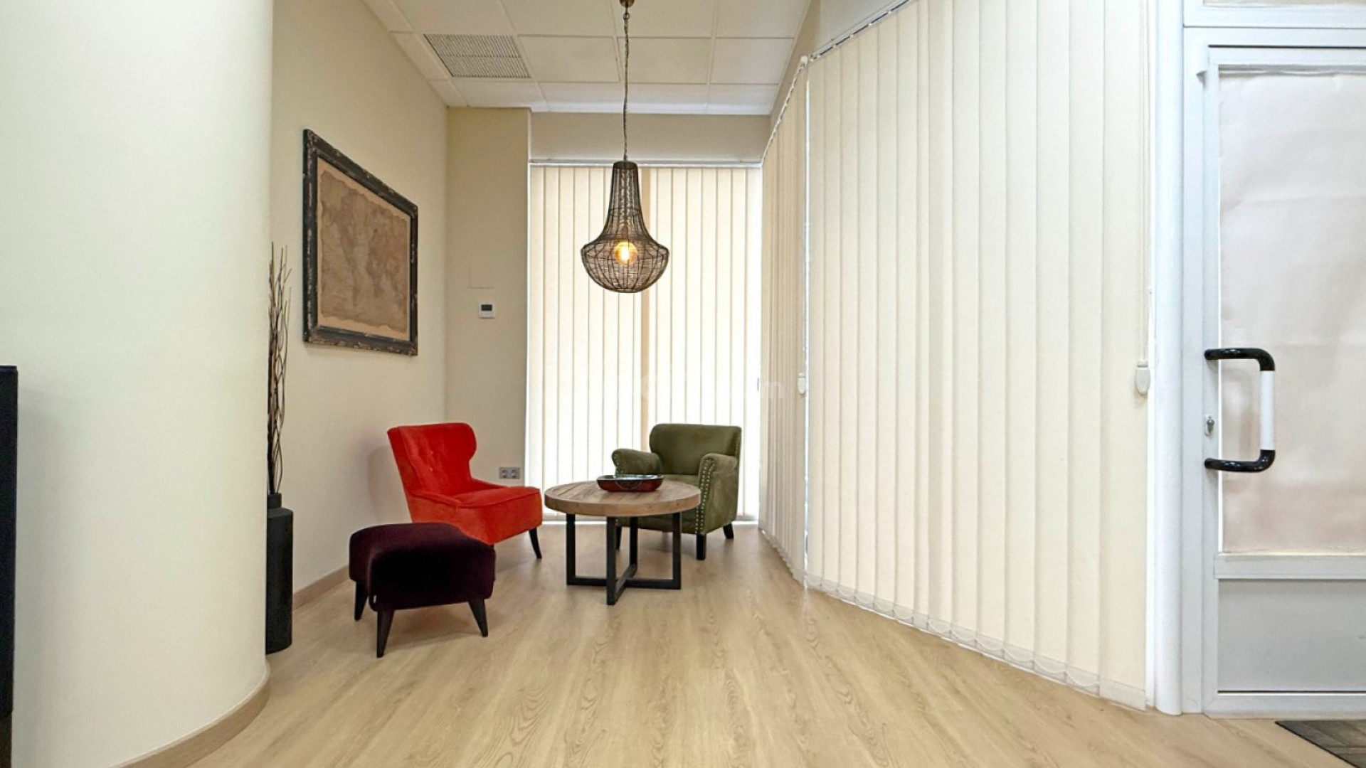 Resale - Commercial -
Torrevieja