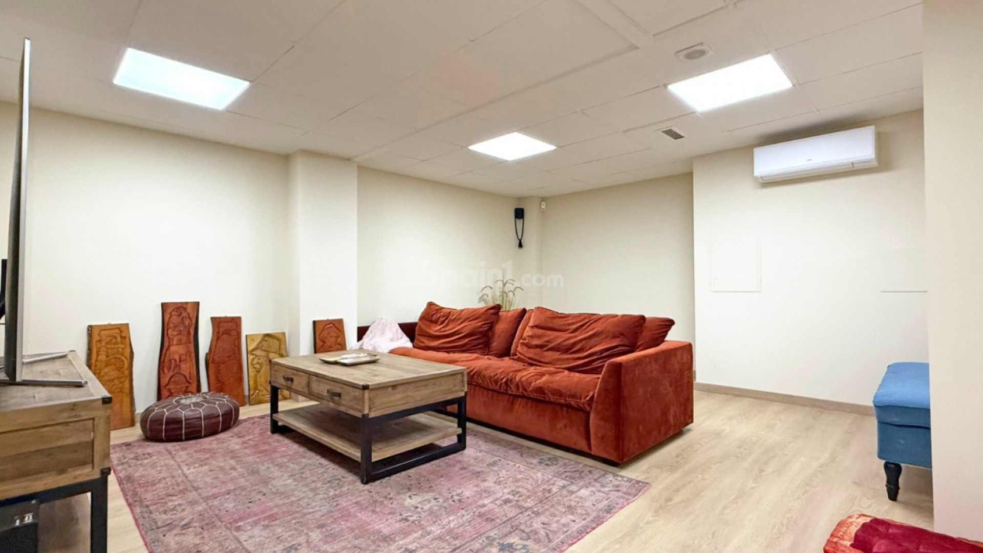 Resale - Commercial -
Torrevieja