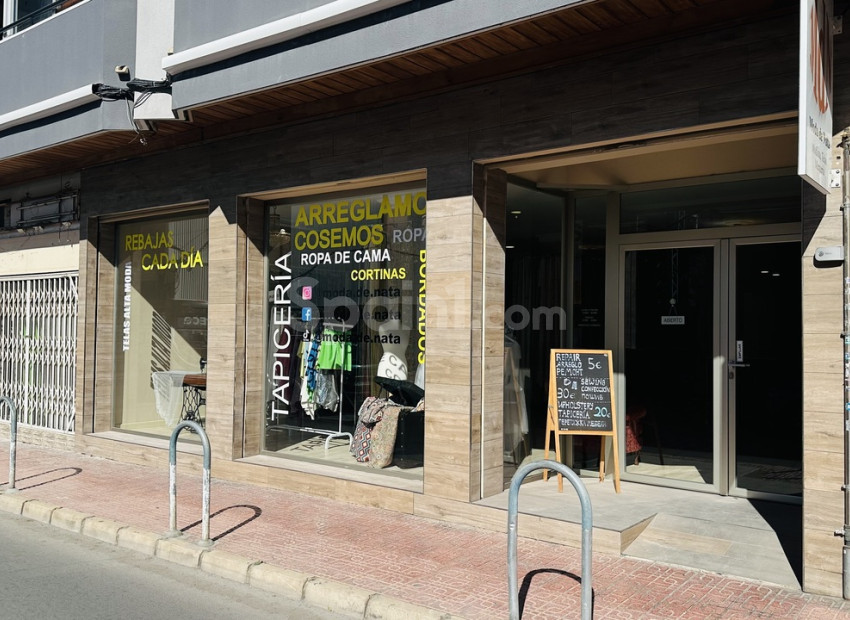 Resale - Commercial -
Torrevieja