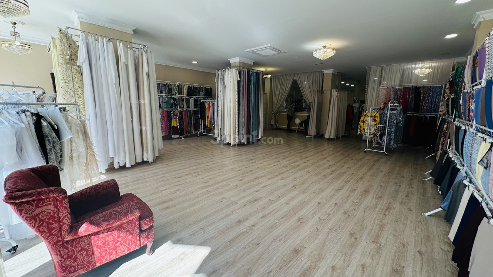 Resale - Commercial -
Torrevieja