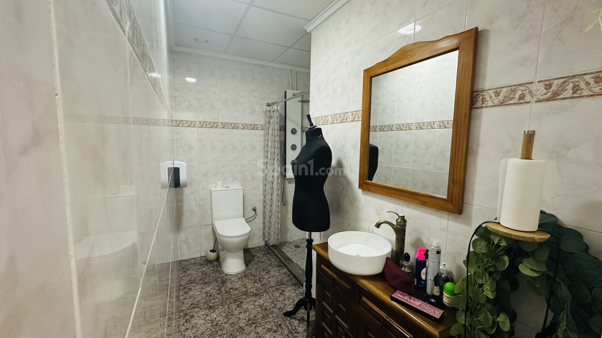 Resale - Commercial -
Torrevieja