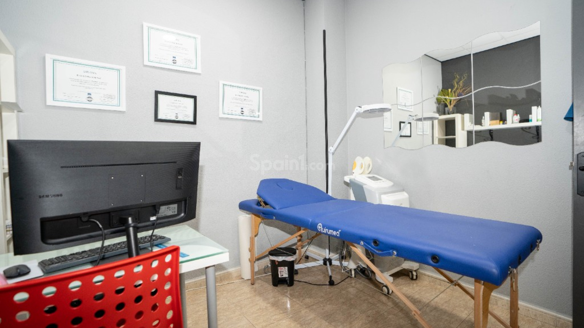 Resale - Commercial -
Torrevieja