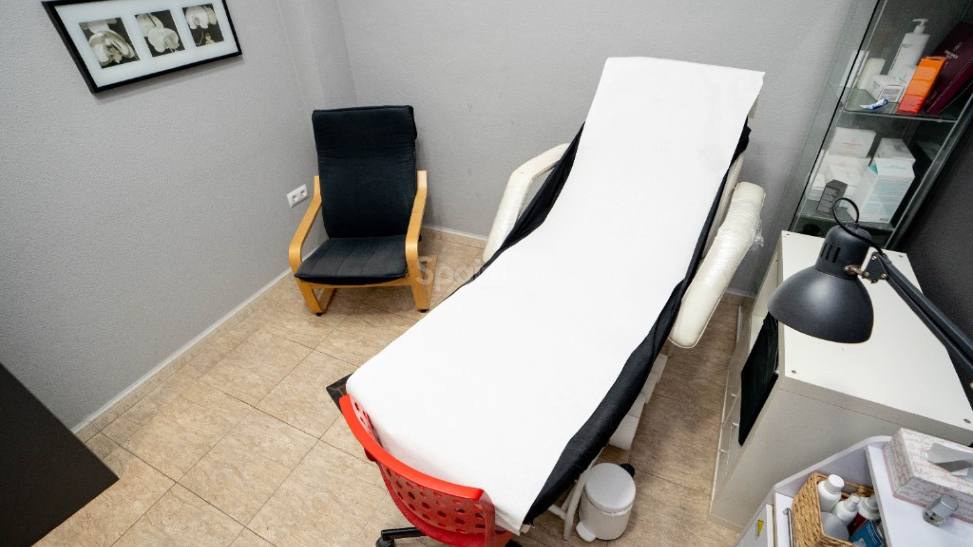 Resale - Commercial -
Torrevieja