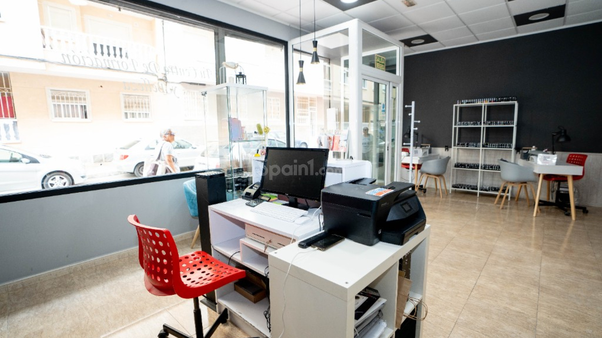 Resale - Commercial -
Torrevieja