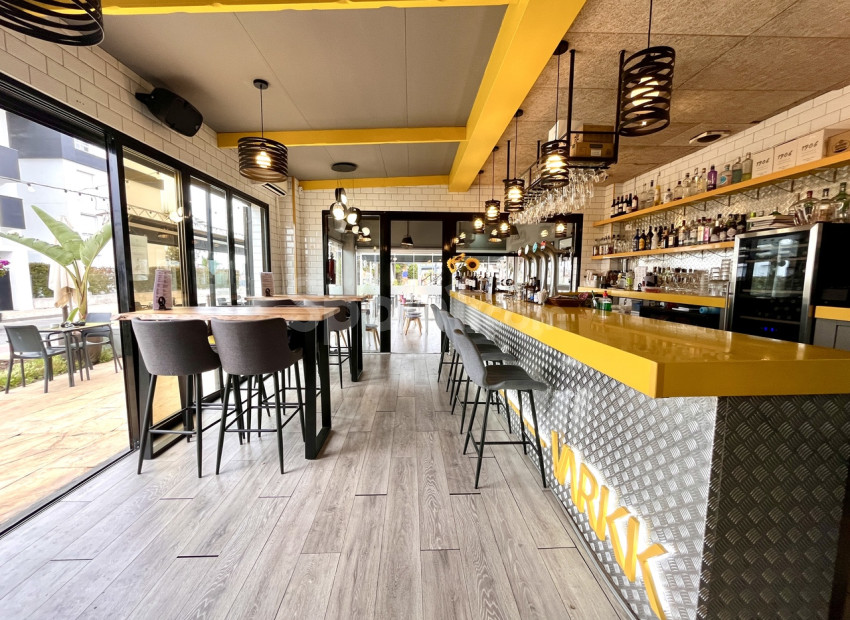 Resale - Commercial -
Villamartín - Villamartin