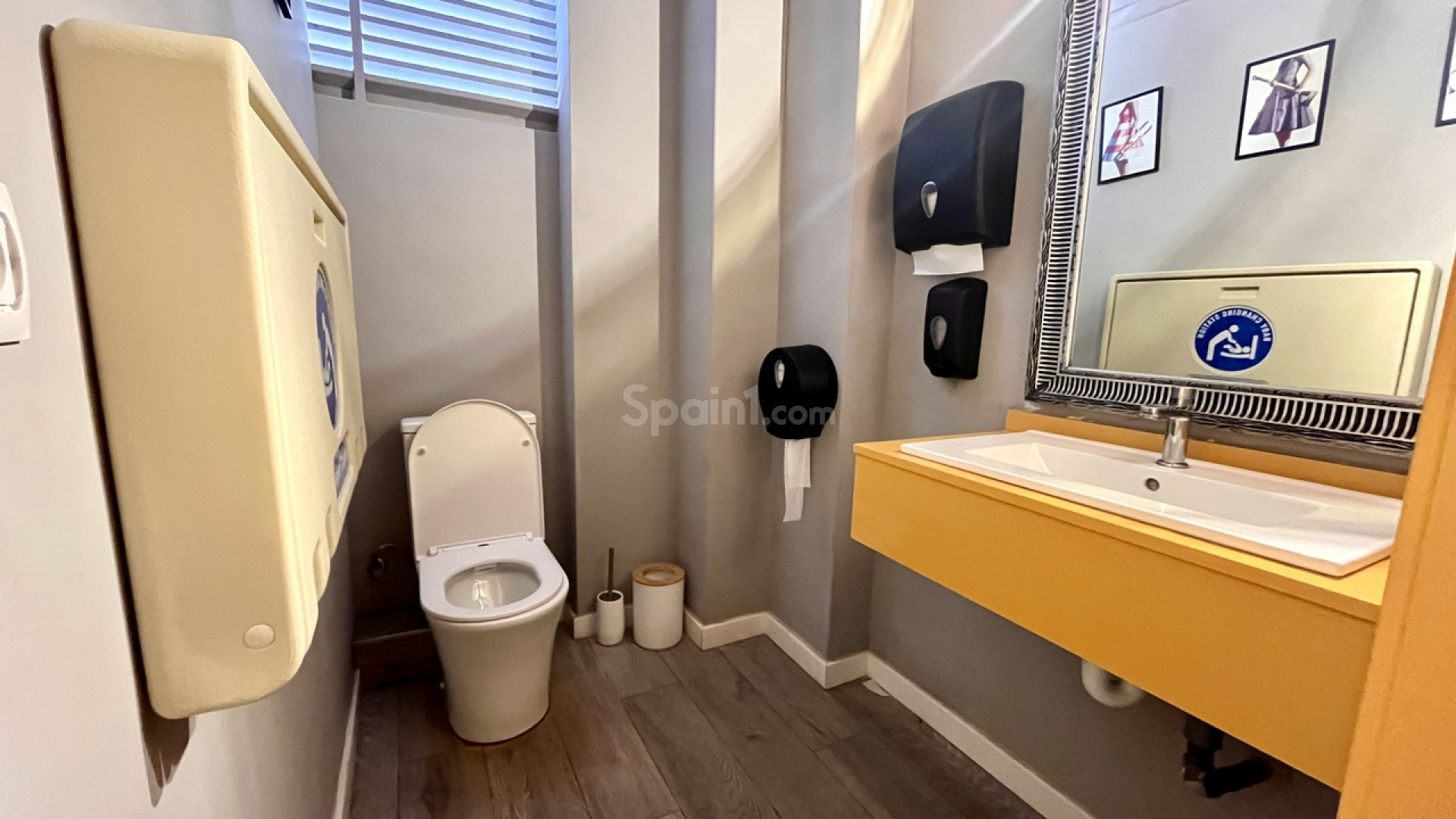 Resale - Commercial -
Villamartín - Villamartin