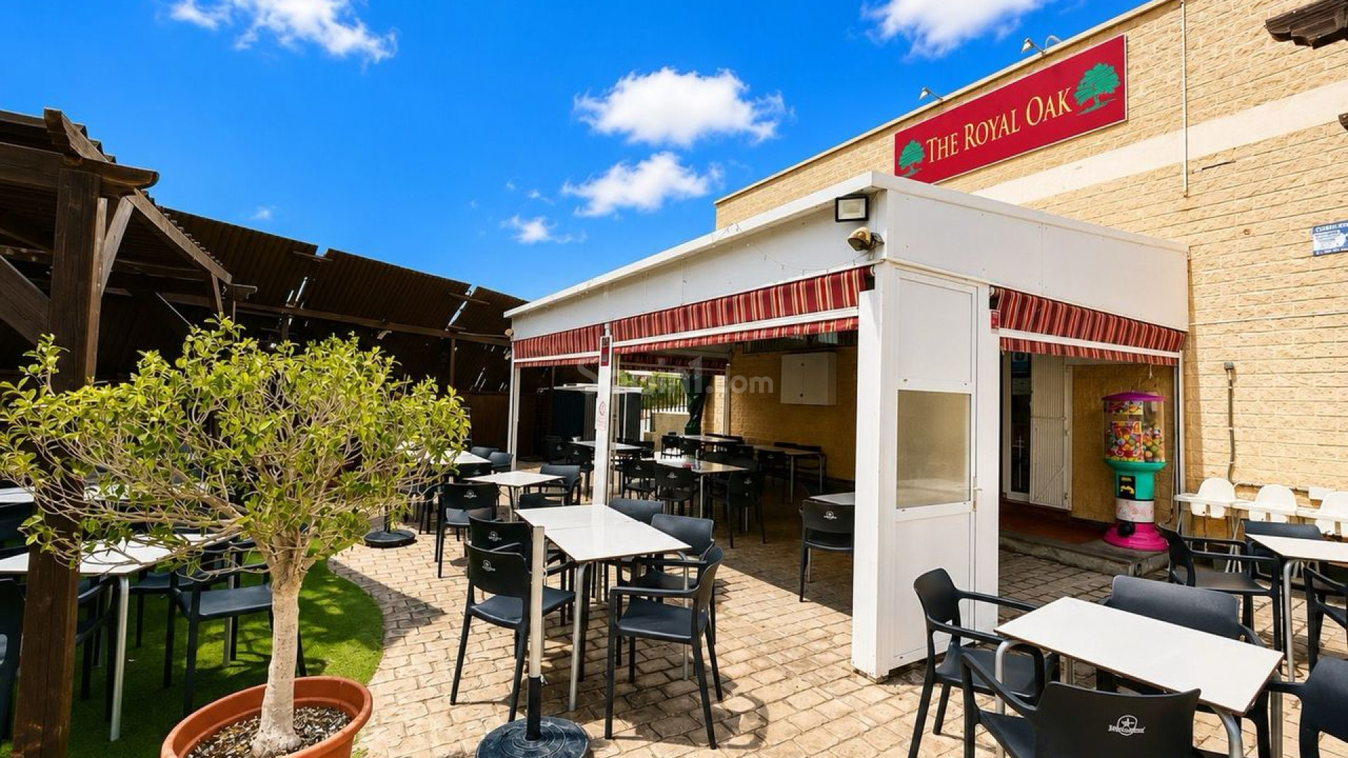 Resale - Commercial -
Villamartín - Villamartin