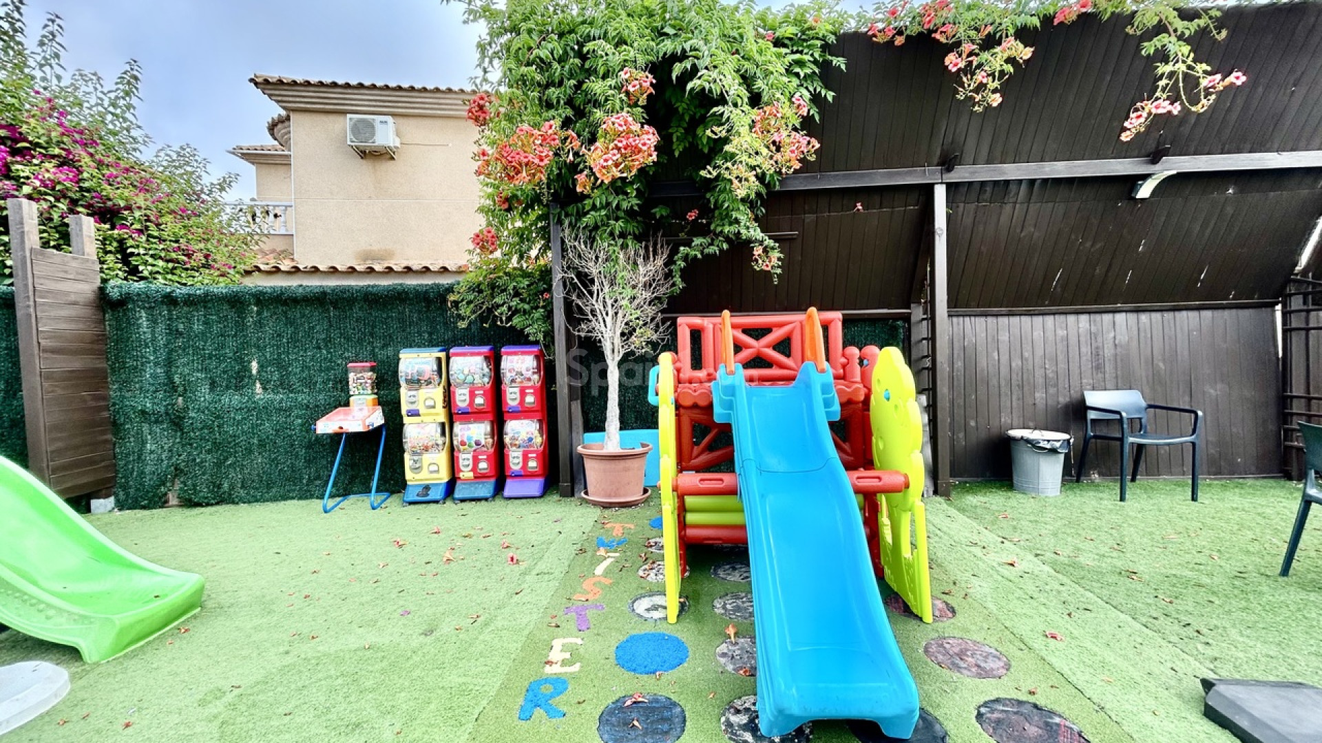 Resale - Commercial -
Villamartín - Villamartin