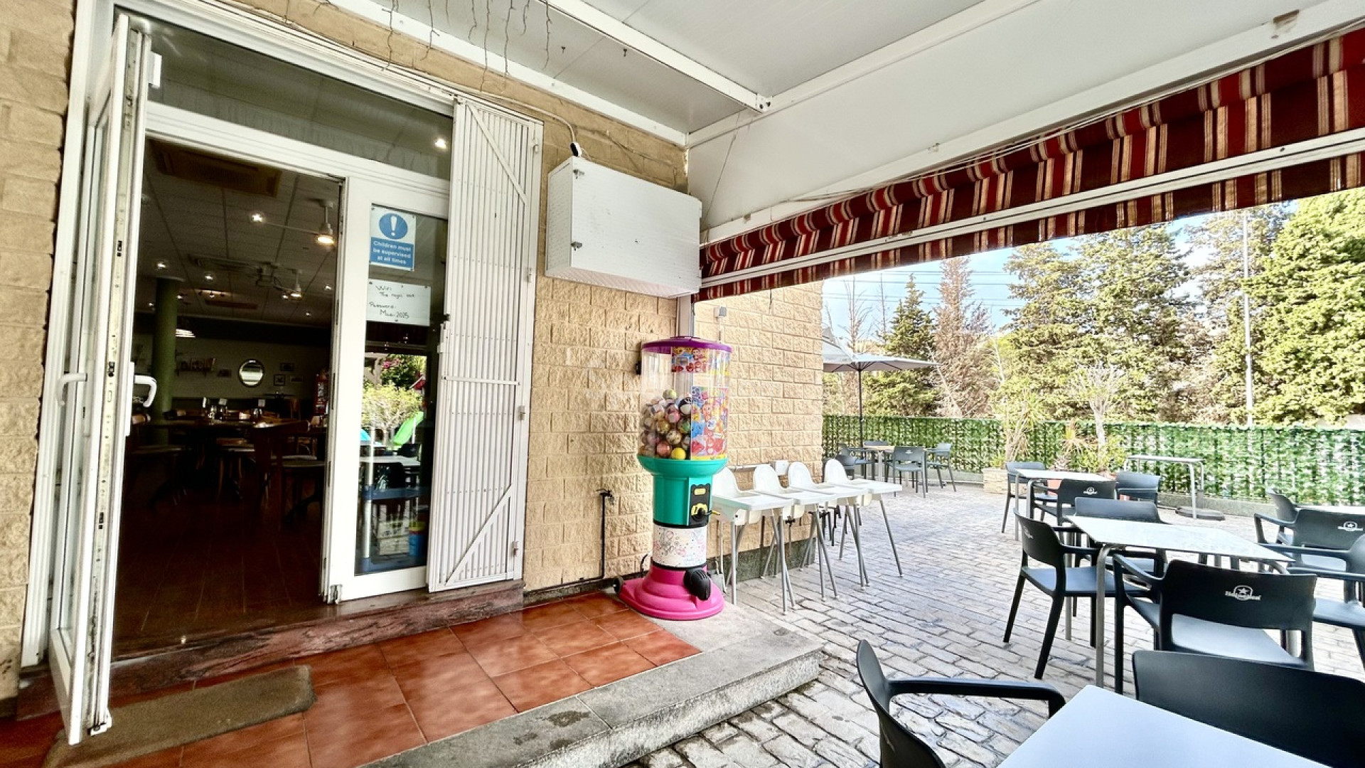 Resale - Commercial -
Villamartín - Villamartin