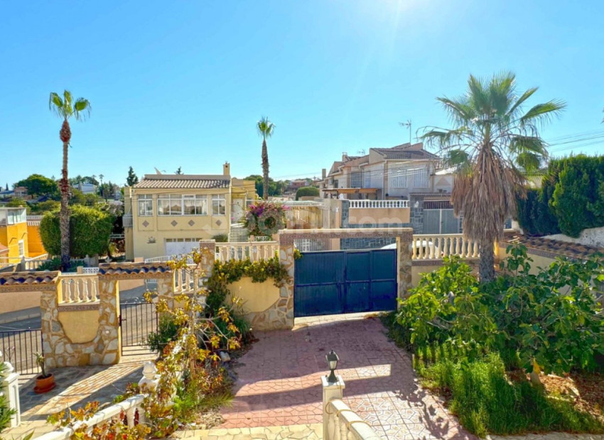 Resale - Doppelhaushälfte -
Torrevieja - Los Balcones - Los Altos del Edén