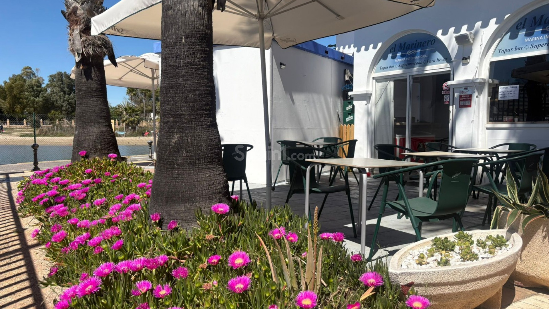 Resale - Gewerbeimmobilie -
TORREVIEJA - Puerto