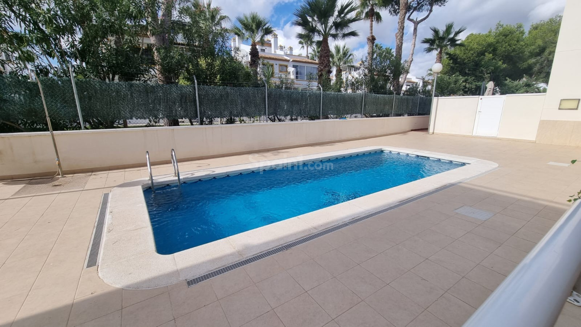 Resale - House - Townhouse -
ORIHUELA COSTA - Los Dolses